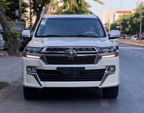 Toyota Land Cruiser 2012 ឡេីង​ស៊េរី​ទាំង​ក្នុង​ក្រៅ​ 2021 Full option