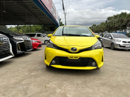 Toyota Vitz 2016 Full Smart Key ឡានថ្មីណាស់