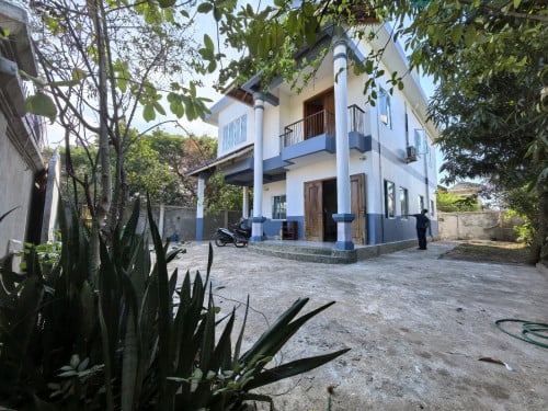 Villa available for rent in Phnom Penh Thmey Area