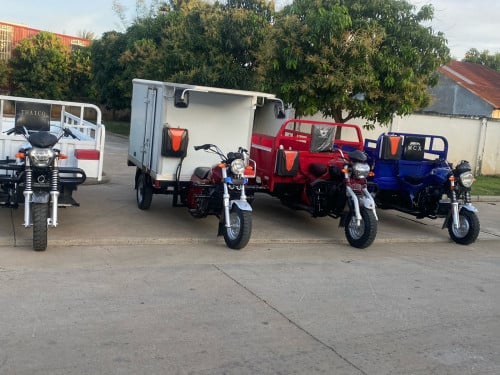 កងបីលក់