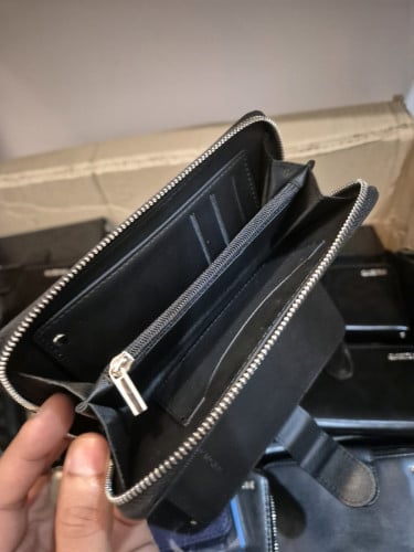 កាបូបដៃ