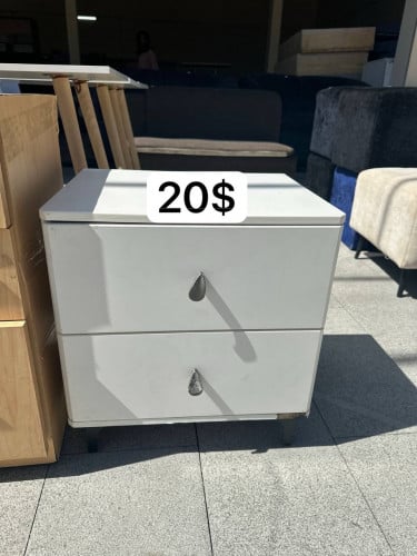 ទូរក្បាលគ្រែ