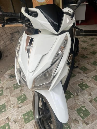 ឃ្លីក015លកធូៗ