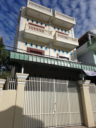 ផ្ទះជួល2ល្វែងបេីករកស៊ីក៏បានរស់នៅក៏បា​ន