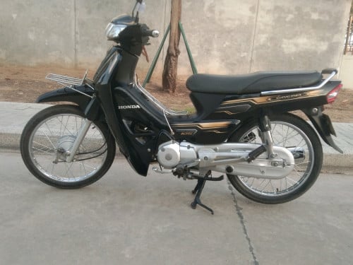 ខ្ញុំចង់លក់ម៉ូតូមួយគ្រឿងសង់2022ស្អាតសំណុំ ម្ចាស់ផ្ទាល់ ដើម្បីដូរសេរីថ្មីទៀត។