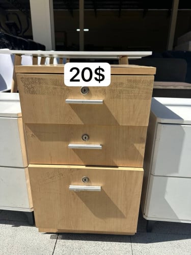 ទូរក្បាលគ្រែ3ថត