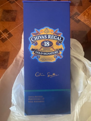 លក់ស្រាChivas Regal 700ml ថ្មីប្រអប់