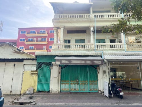 ផ្ទះអាជីវកម្ម(E0)សម្រាប់លក់ឬជួលនៅទំនប់ទឹក