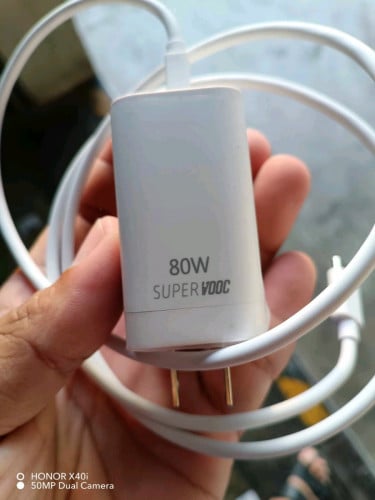 ដុំសាកសុីន oppo 80watt super vooc