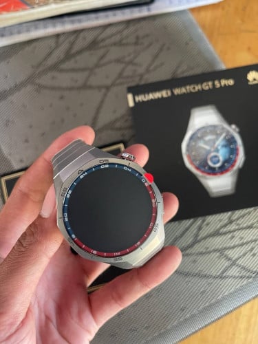 ⌚️⌚️Huawei Watch GT 5 Pro 99%Color: Titanium Price: