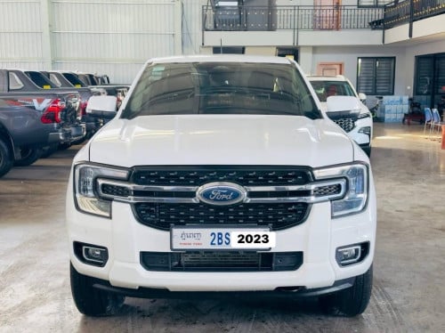 🎉Ford Ranger XLT bi tueboឆ្នាំ2023🎉កាត់ពីរម្ចាស់ដេីមទីមួយ 👉ធានាឡានក្រុមហ៊ុន100%✅
