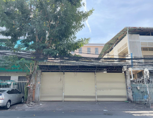 ឃ្លាំងសម្រាប់ជួល | Warehouse​ For​ Rent