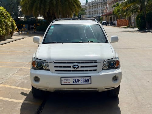 2005 Highlander V4 ម៉ាស៊ីន4 ប៉ុង1 កៅអី3ជួរ