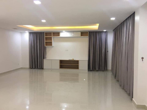 Building for Rent in Toul Tompoung (TTP)✨