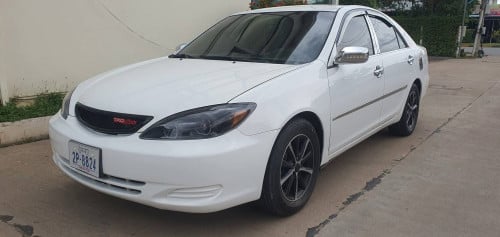 Camry LE02ABS ក្នុងលឿងថ្មីណាស់លក់ប្រញាប់លុយ