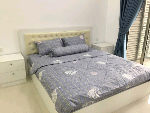 D.I Riviera city Condo room for rent