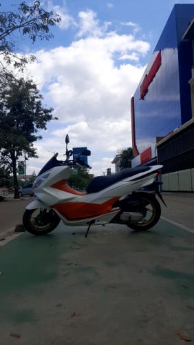 Honda PCX 2017yធូរថ្លៃ រំលស់ក៏បាន100%