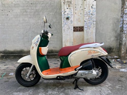 Honda scoopy