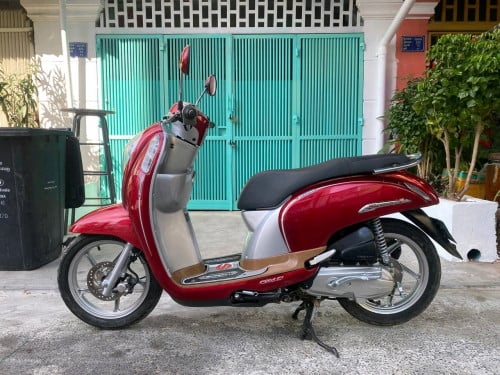 Honda scoopy