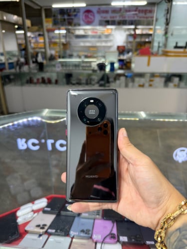 Huawei Mate 40 Pro Black CH Ram8G HD128GB Phone Condition 90% បែកថាច់ខាងលើបន្តិច