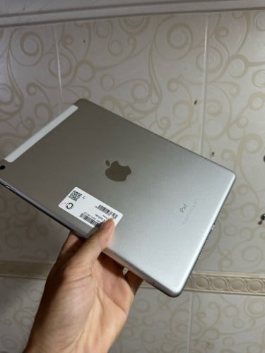 iPad Gen6 32G sim 99$