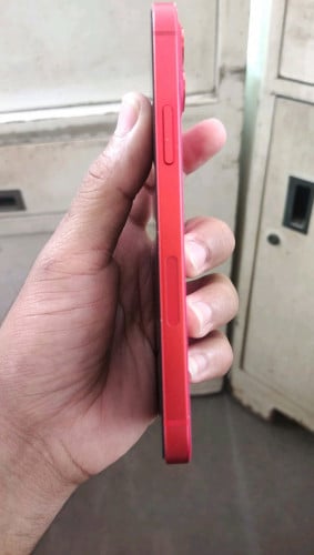 iPhone 12 64g សានុំ តម្លៃ 125$