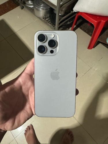 iPhone 15promax 256GB តម្លៃ650$ ចរចាបាន