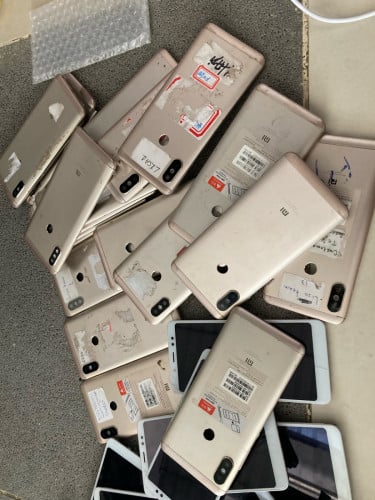 LCD Redmi note 5 ជាប់តួរ