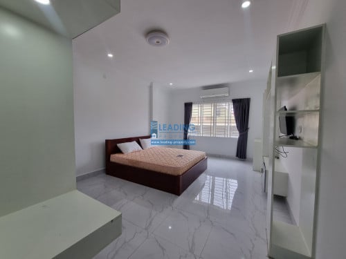 N112 | Western Large Studio Apartment With Elevator For Rent in Toul Sangke