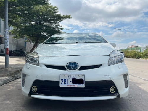 Prius 2012 អប់សិន 5. សាកអាគុយ ចចារ