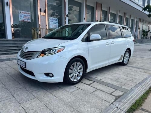 Sienna 011 V6 P1 Limited អូតូទ្វារ3ក្នុងលឿងមហាថ្មីលក់ប្រញាប់