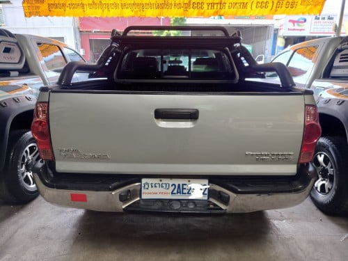 TACOMA 06​ ពណ៏ទឹកប្រាក់