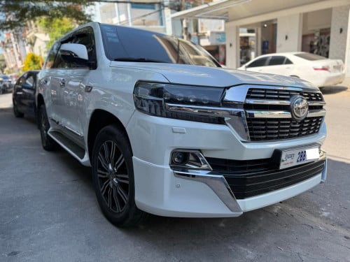 Toyota Land Cruiser 2009 V6 Full option