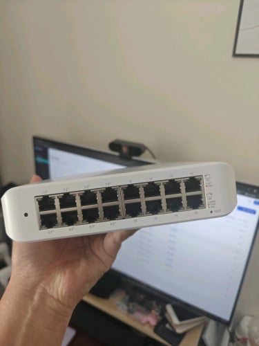 Unifi- USW-Lite-16-POE (45W)