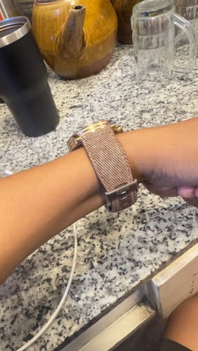 អត់ប្រអប់មានតែនាឡិកាដូចរូប