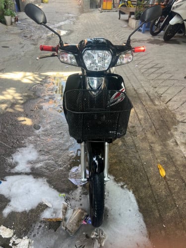 ម៉ូតូលក់ម៉ាសុីនស្ងាត់