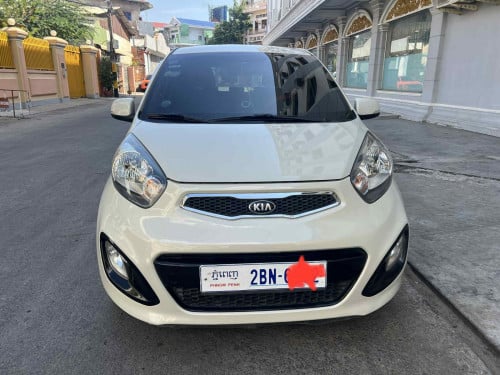 ឡានស្អាត ធានា អត់បុកអត់ប៉ះ