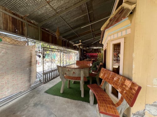 ផ្ទះដីលក់បន្ទាន់