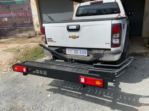 កាងដឹកម៉ូតូ