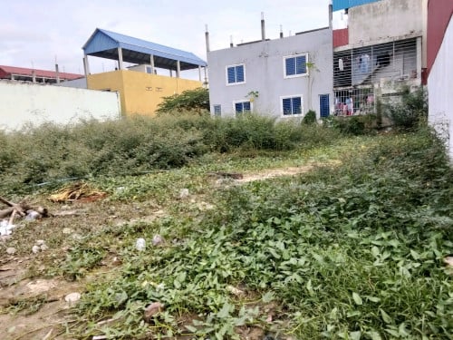 ដីសំរាប់ជួរ