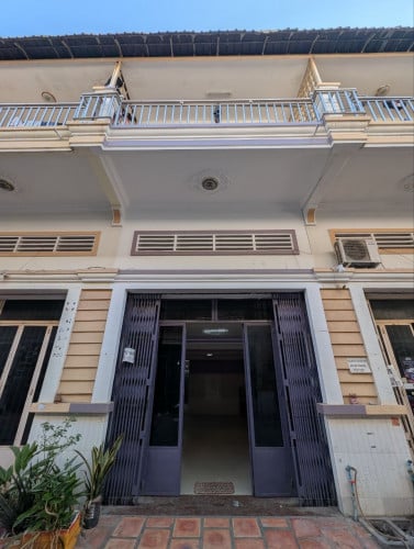 ផ្ទះលក់បន្ទាន់ សង្កាត់បឹងទំពុនទី២ ខណ្ឌមានជ័យ