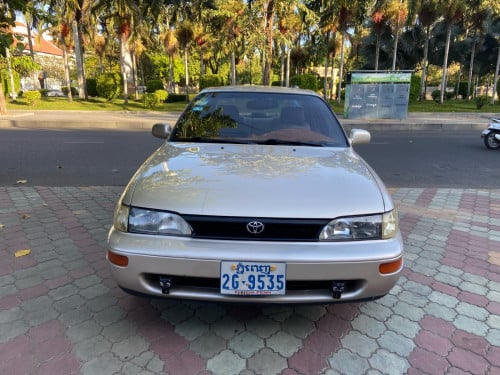 ឡានលក់ឆ្នំា 94