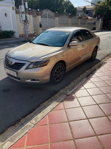 ឡានលក់camry07 XLE full option