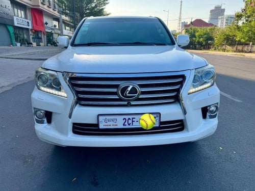 ស្តុកថ្មី Lexus Lx 570 full option year 2013 👉ម្ចាស់ដើមទិញថ្មីខ្លាញ់គោពី អាមេរិច កម្រមាន