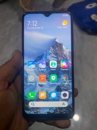 លក់Redmi 8aនៅសានុំអេក្រង់សុីនស្អាត98%Ram4Rom64កាំមេរ៉ាច្បាស់មុខក្រោយថ្មកានកប់់វឺសិនចិនលក់25$ចចារបាន