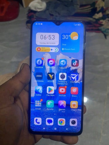 លក់Redmi Note8proនៅសានុំអេក្រង់សុីនស្អាត98%Ram6Rom64ថ្មកាន់កាំមេរ៉ាច្បាស់មុខក្រោយលក់55$ចចារបានតិចតួច