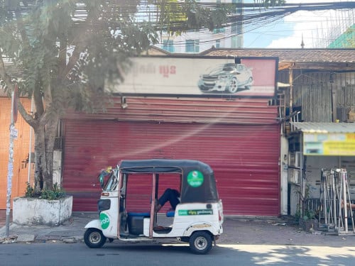 ផ្ទះអាជីវកម្មសម្រាប់ជួលនៅទួលទំពូង | Shophouse for Rent at Toul Tom Poung