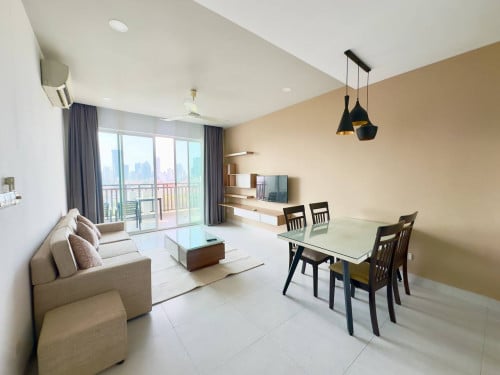 🍀Luxury 2-Bedrooms For Rent At Beoug Trobek Phnom Penh