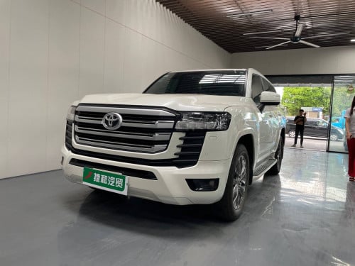 👉Land Cruiser 113400$ ចរចាបាន