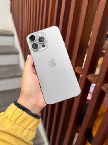 15 Pro Max 512GB​ សំណុំសុីន ថ្ម​ 88% ទូរស័ព្ទប្រេីខ្លួនឯង​ អត់ដែលដោះដូរ​ កាលទិញថ្មីបកកេស​